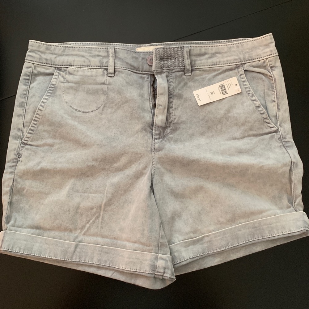 Anthropologie relaxed CHINO shorts size 28.